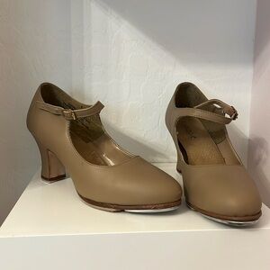 CAPEZIO Womens "Manhattan Xtreme" 2.5" Heel Tap Shoes